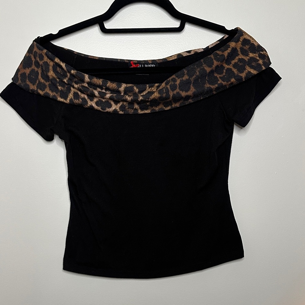 Black and Leopard Print Off-Shoulder Blouse by Hell Bunny